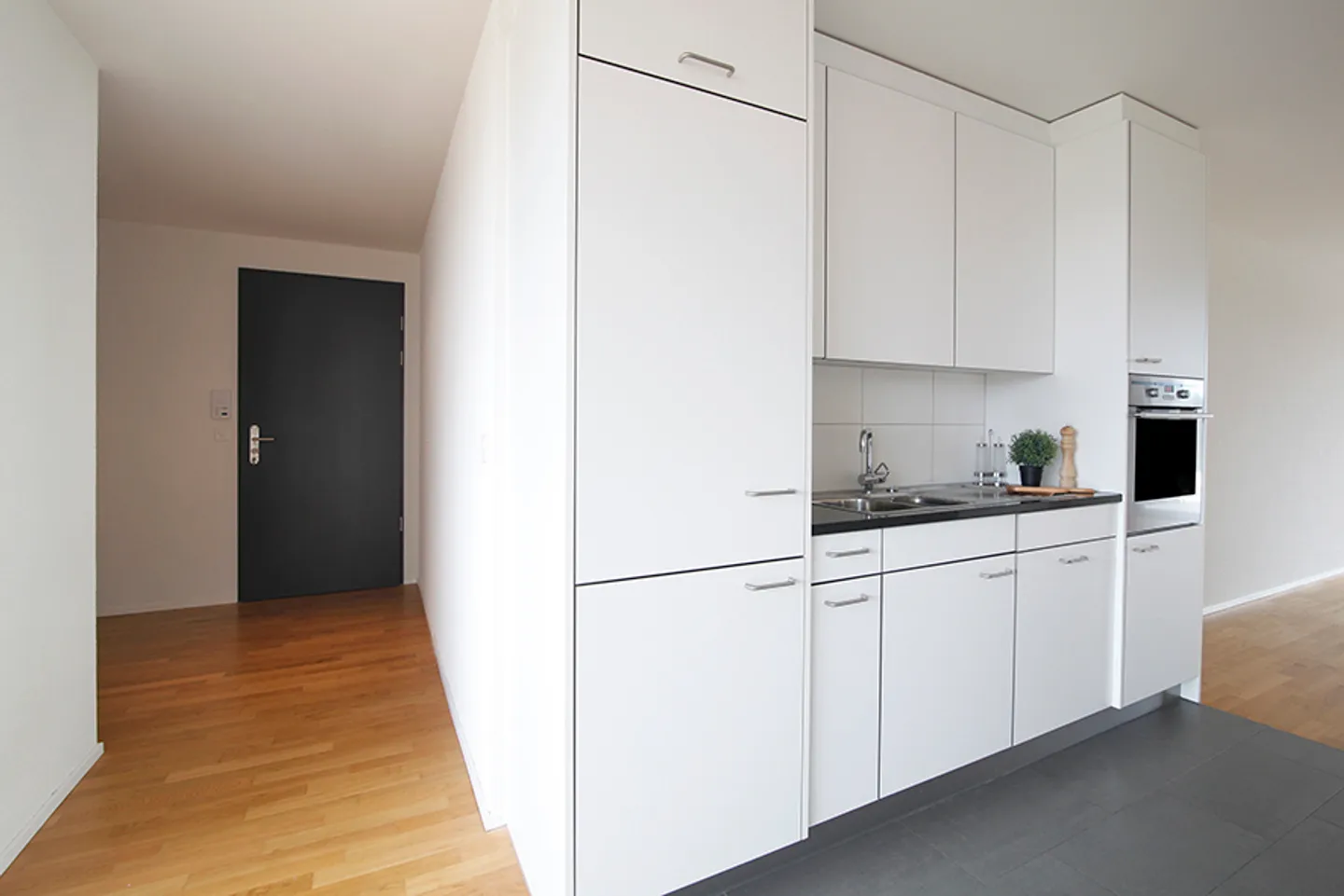 Modern apartment in the west of the city of St. Gallen! - Photo 4 of 5