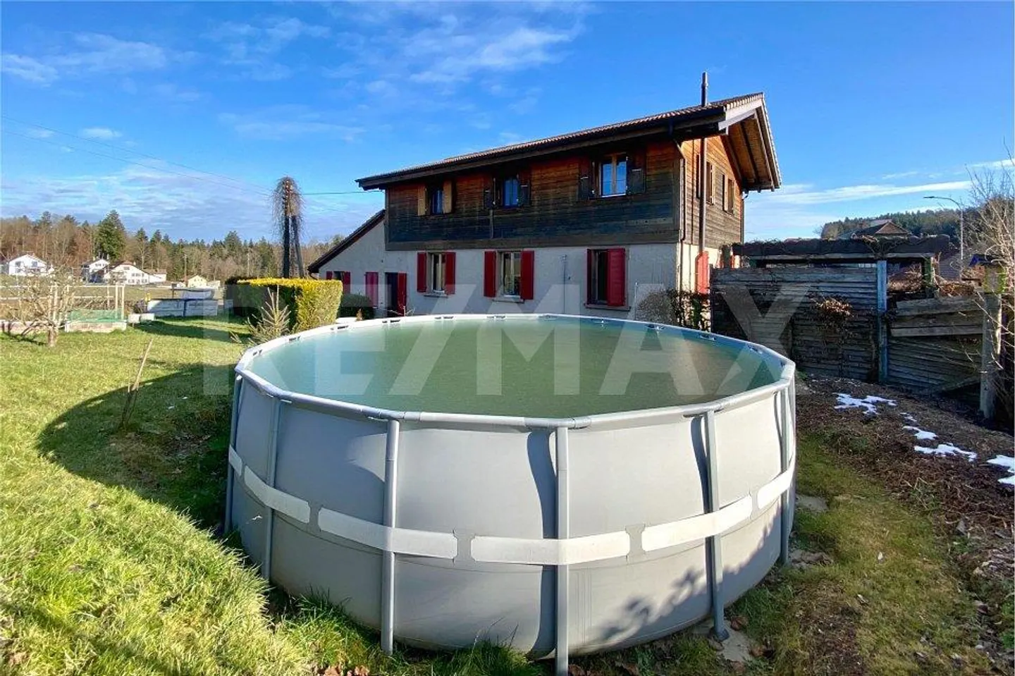 Proprietà di rendimento, situata in campagna e molto sole - Foto 1 di 13