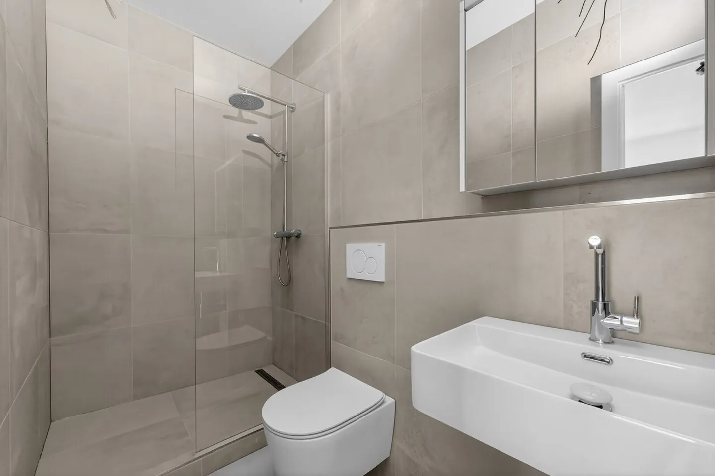 Appartamento elegante con vista lago - Foto 2 di 7