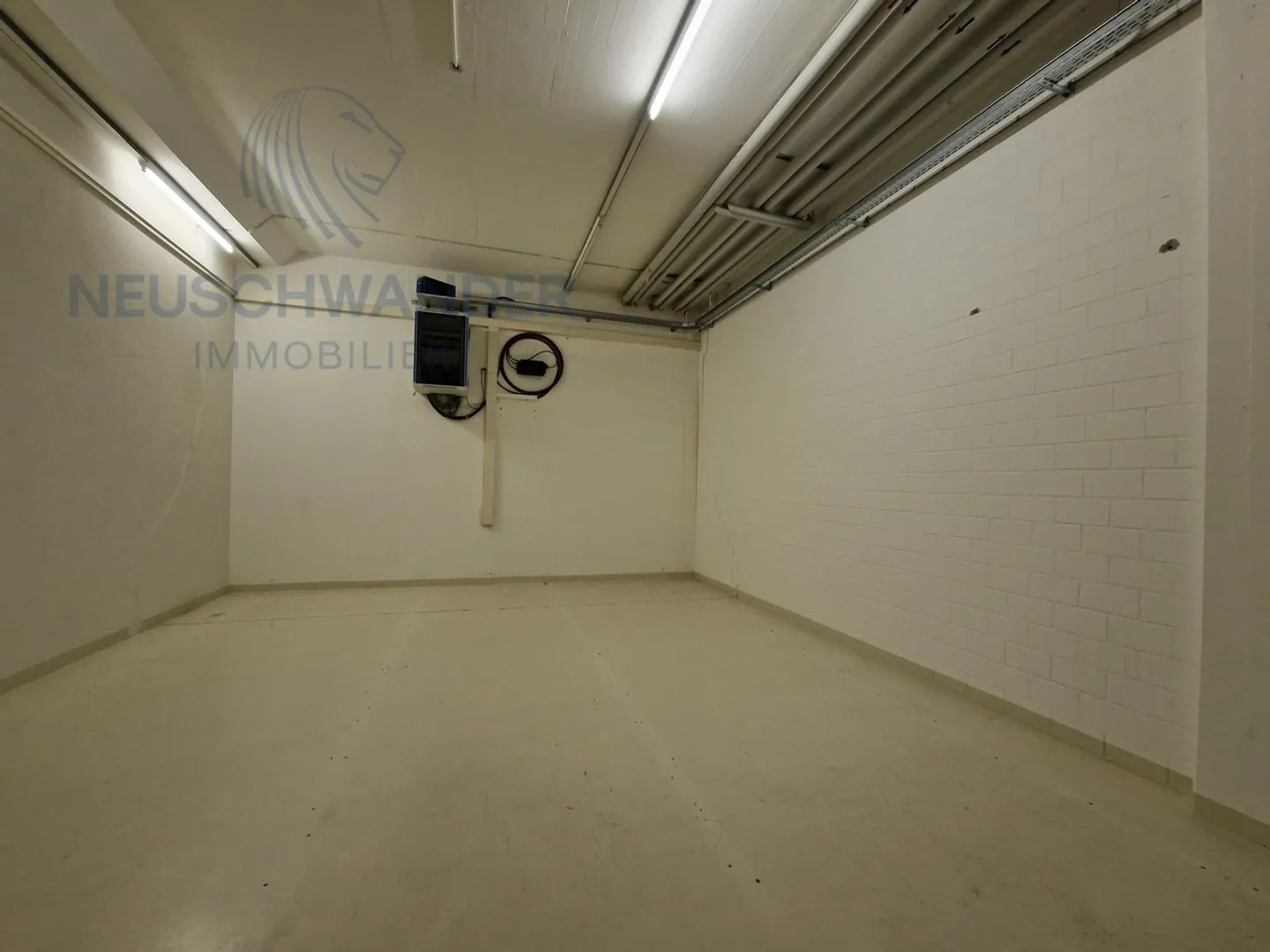 Surface commerciale de 180 m² en cours de rénovation - Photo 8 sur 8