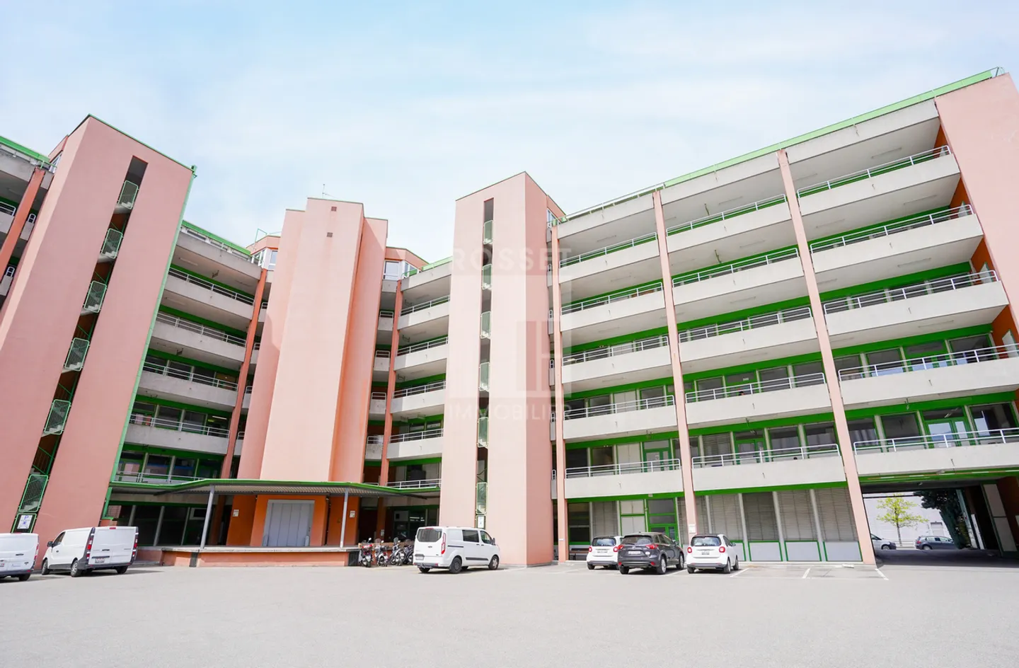 Locaux artisanaux d'env.150 m² au 5 ème étage - Foto 2 von 8