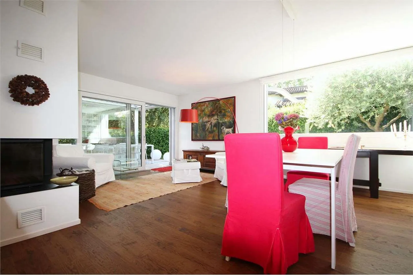 Taverna: casa di design confortevole - Foto 1 di 13