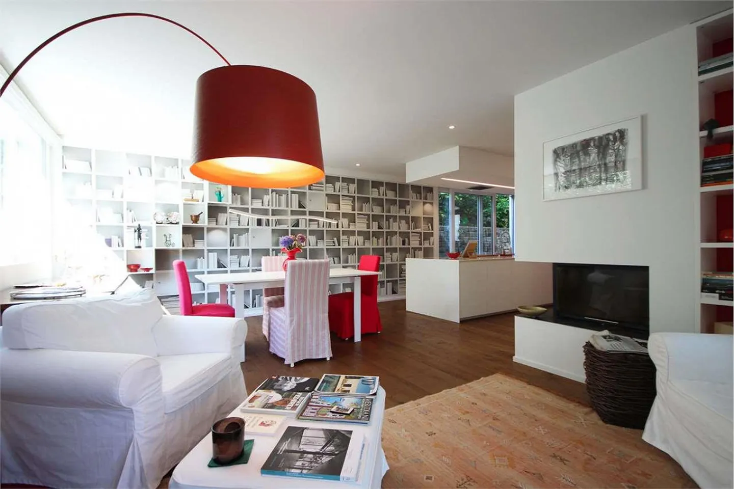 Taverna: casa di design confortevole - Foto 3 di 13