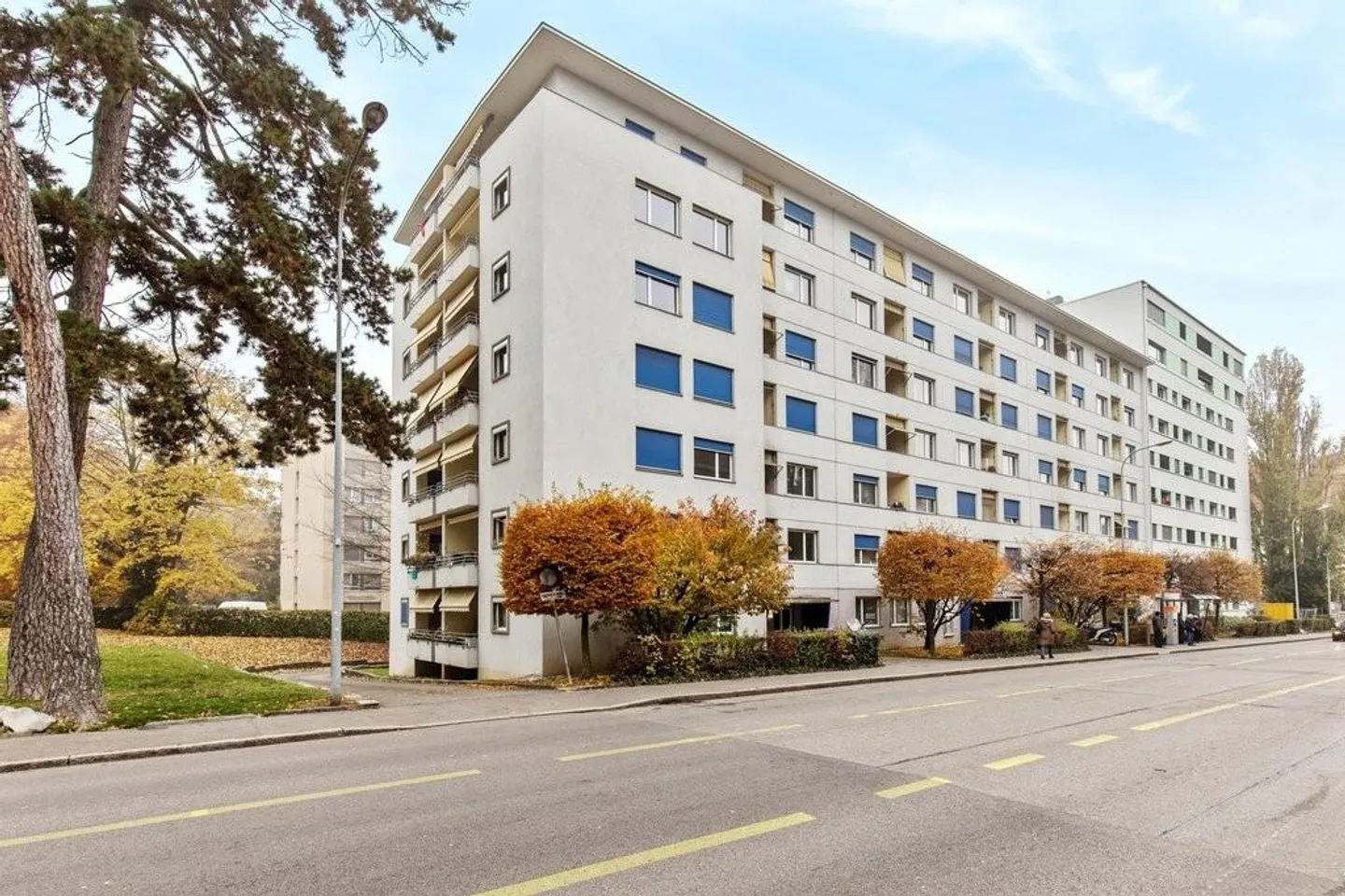 RENT WITHOUT DEPOSIT - Green setting in the city center - Photo 1 of 5