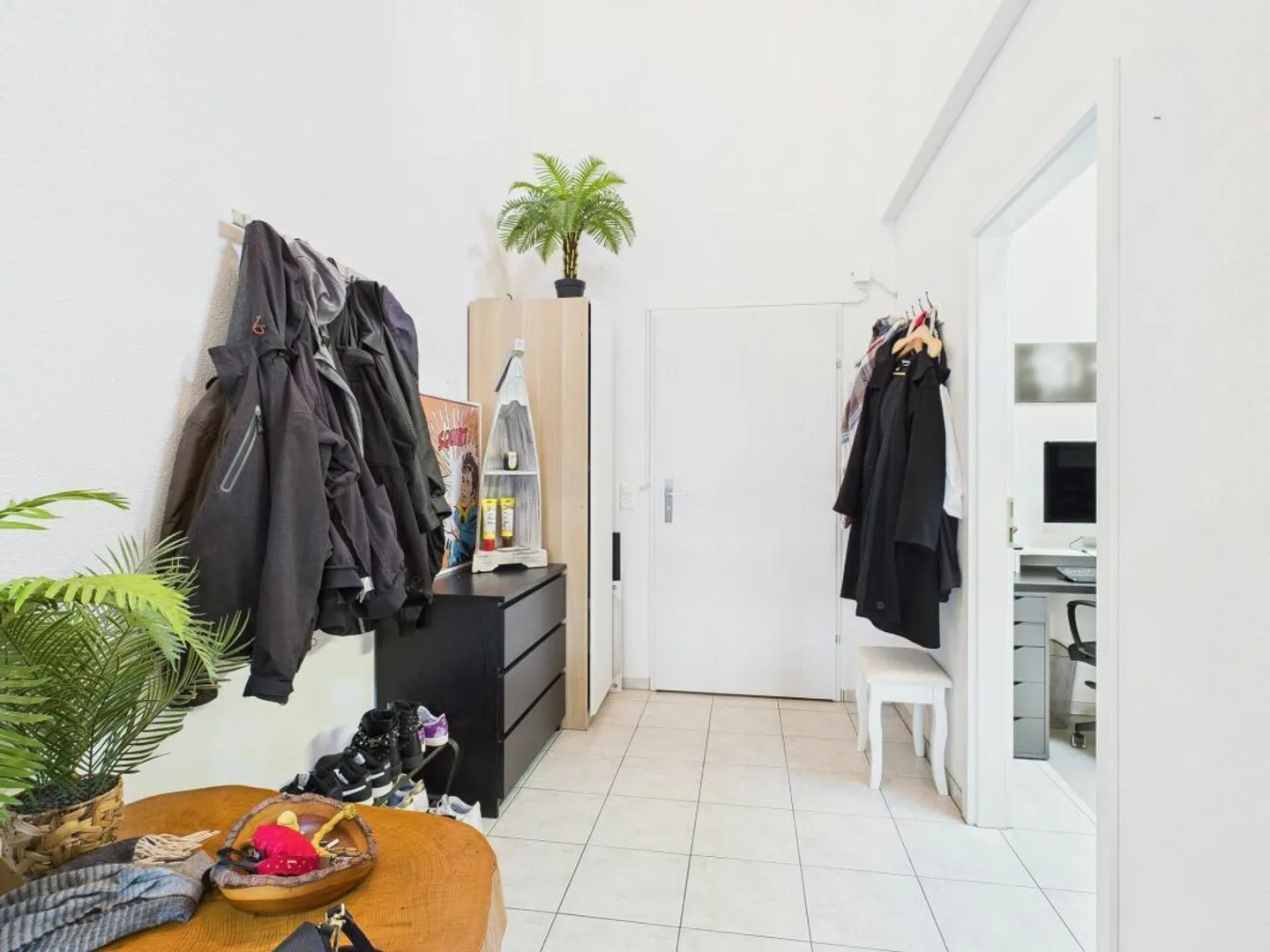 Bright Attic Apartment with Views - Photo 8 of 10