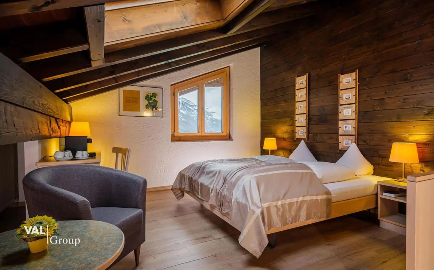 Superior Hotel inkl. Entwicklungsprojekt auf insgesamt 6'000 m2 Grundstück - Foto 8 von 13