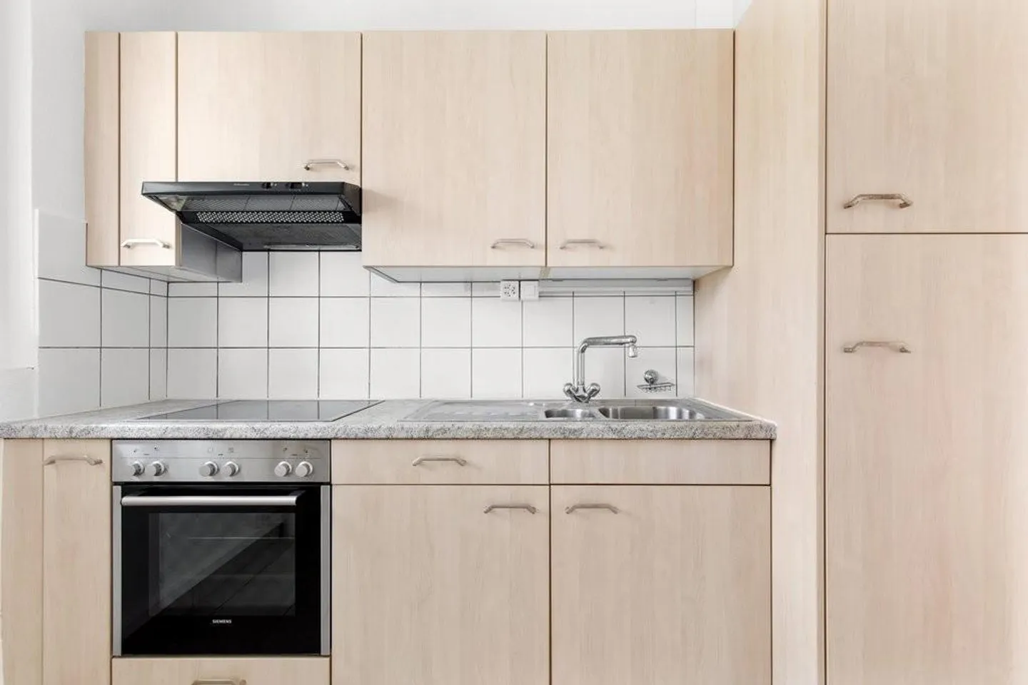 RENT WITHOUT DEPOSIT - Green setting in the city center - Photo 3 of 5