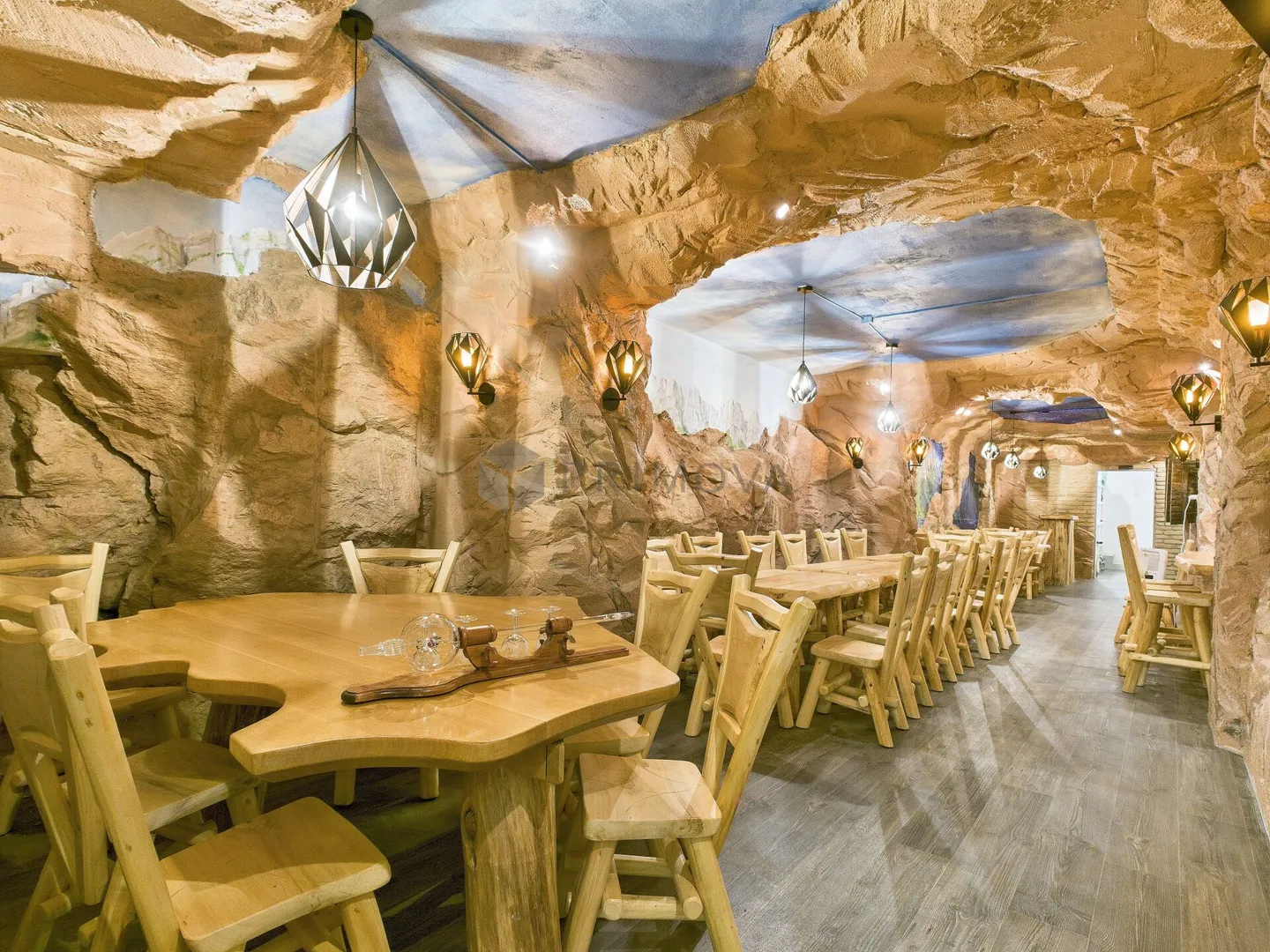 Hotel & Ristorante con Appartamenti, Vigneto e Terreno Edificabile in Posizione Premium sul Lago Walensee - Foto 13 di 30