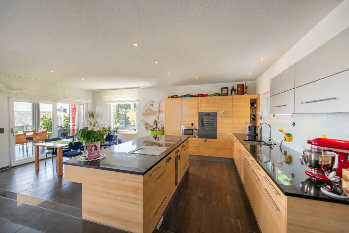 Maison individuelle moderne de 5,5 pièces avec vue sur l'Eiger, le Mönch et la Jungfrau - Photo 3 sur 19