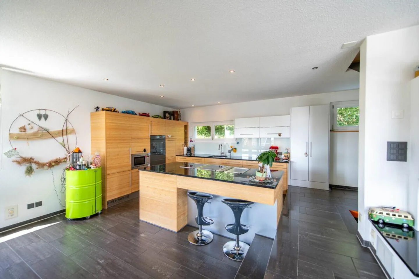 Maison individuelle moderne de 5,5 pièces avec vue sur l'Eiger, le Mönch et la Jungfrau - Photo 4 sur 19