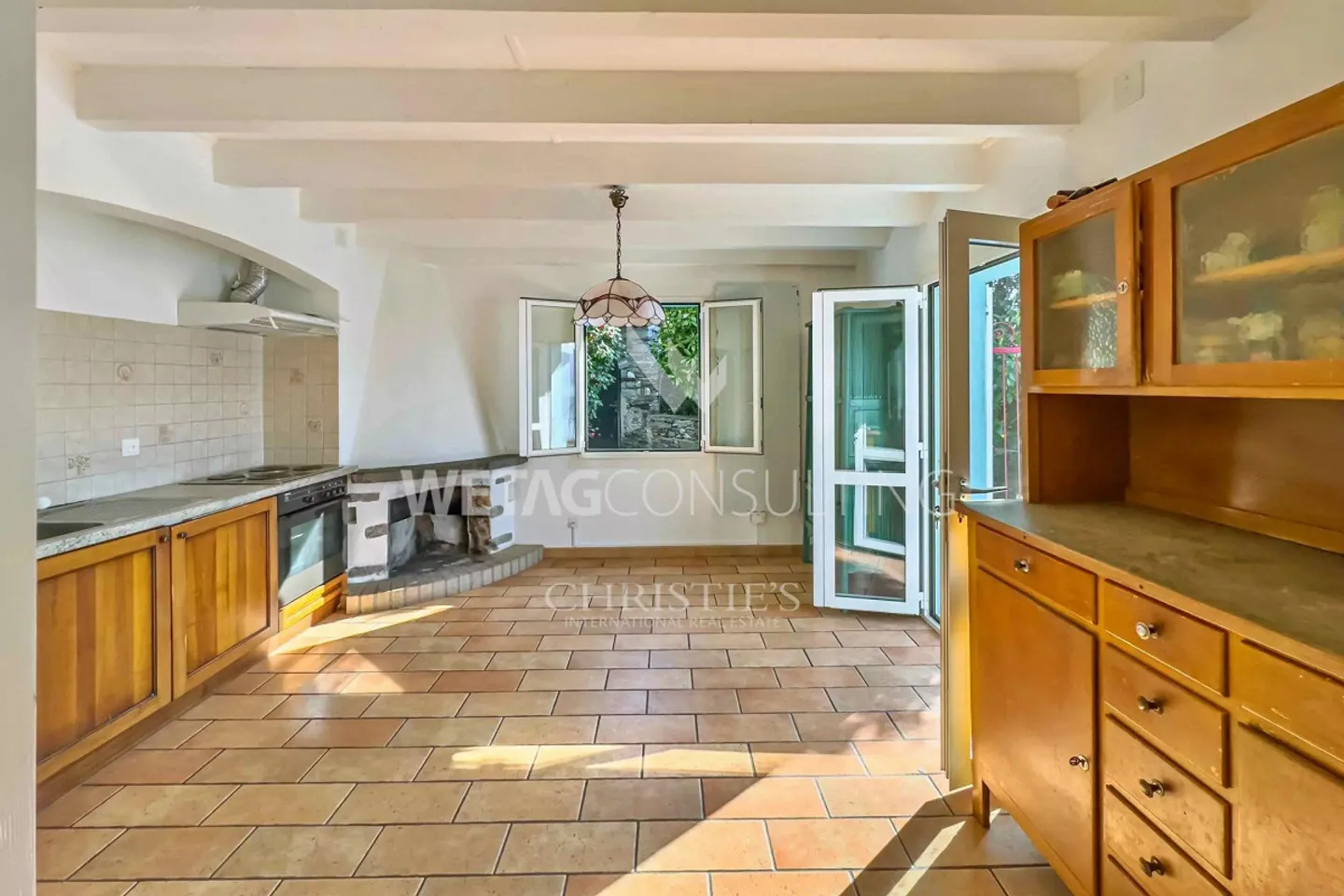 Villa mediterranea da ristrutturare con vista mozzafiato... - Foto 3 di 13