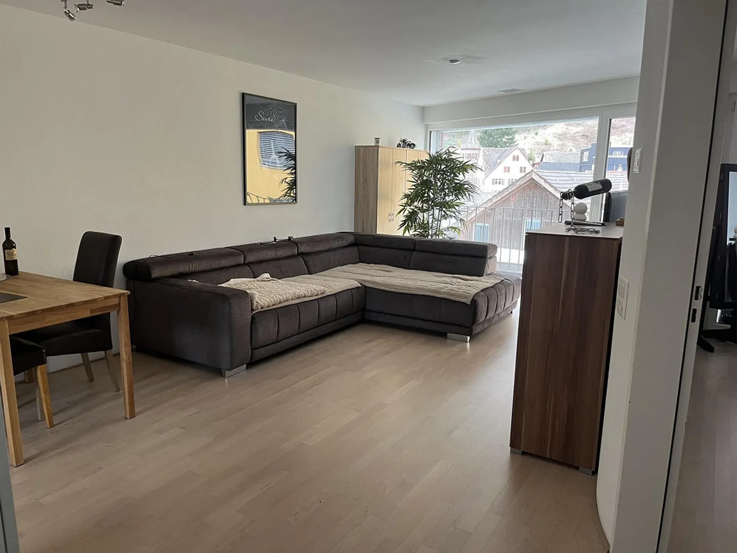 Attractive 2.5 Room Apartment in Chur - Photo 3 of 10