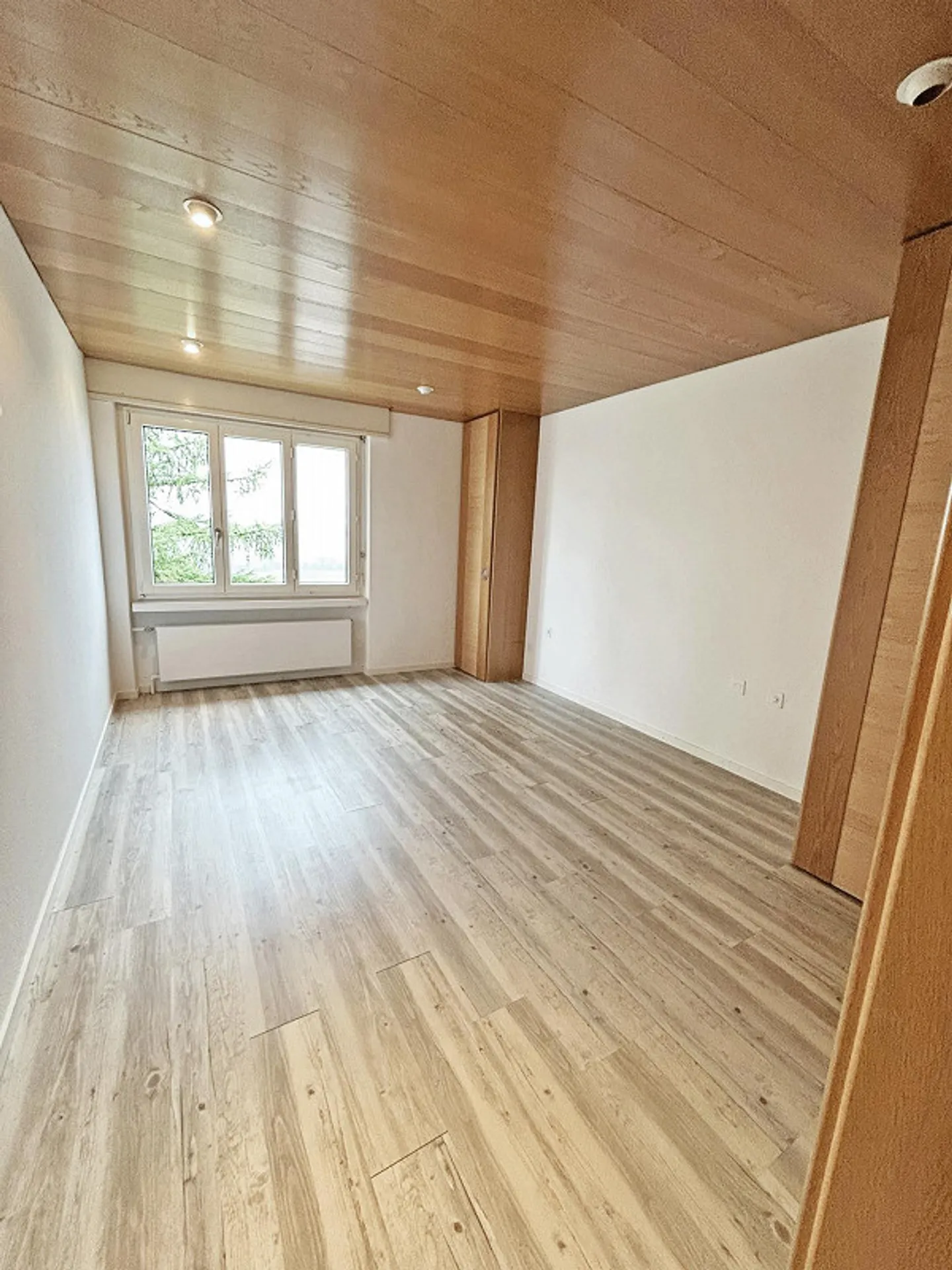 Casa unifamiliare con piscina, ampi spazi e viste gigantesche - Foto 6 di 24