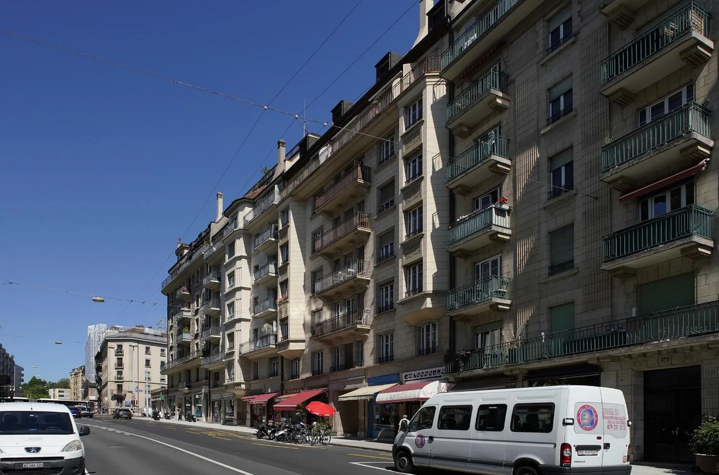 Charmant appartement 4 pièces - Photo 2 sur 4