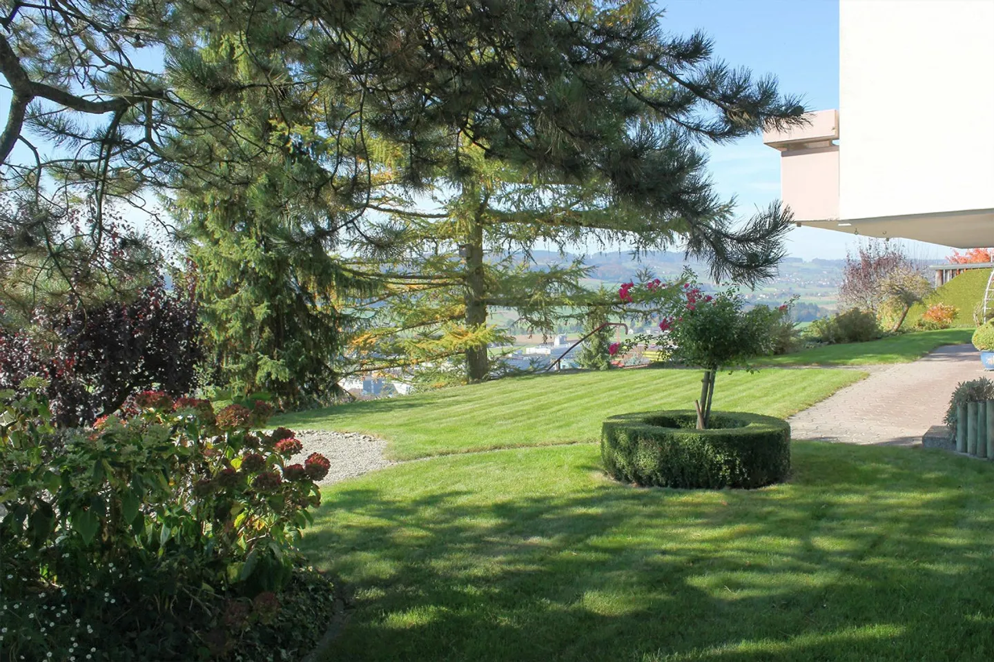 Casa unifamiliare con piscina, ampi spazi e viste gigantesche - Foto 21 di 24