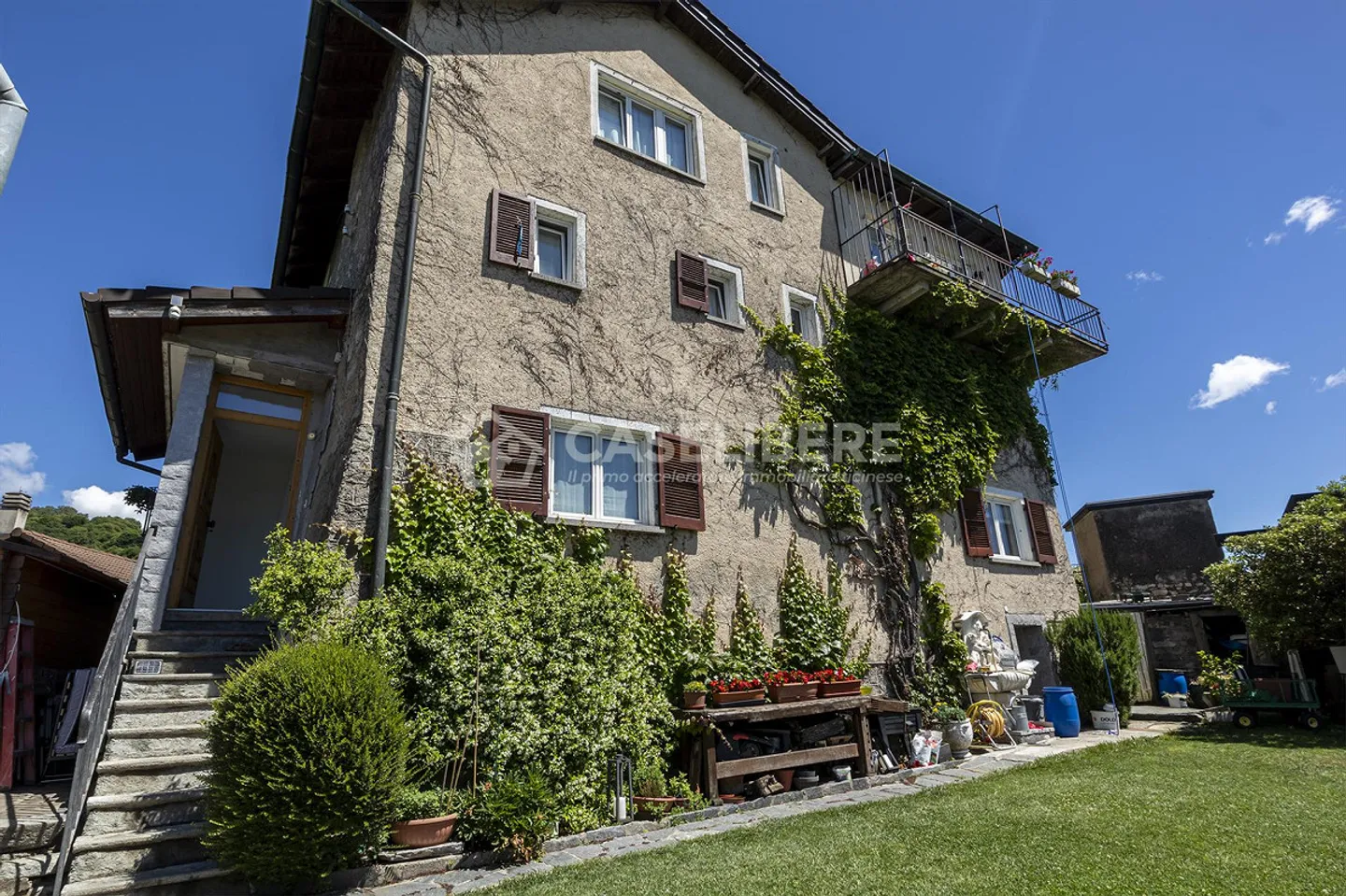 Kernhaus mit Garten in Brè - Foto 1 von 18