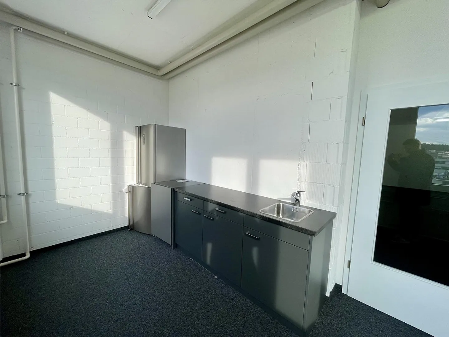 Spazio commerciale attraente a Hünenberg – Modernizzato e pronto per l'occupazione - Foto 10 di 13