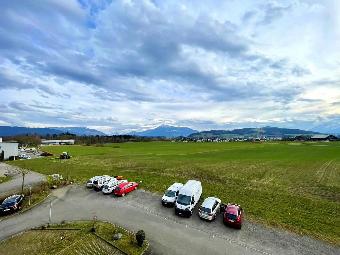 Spazio commerciale attraente a Hünenberg – Modernizzato e pronto per l'occupazione - Foto 12 di 13