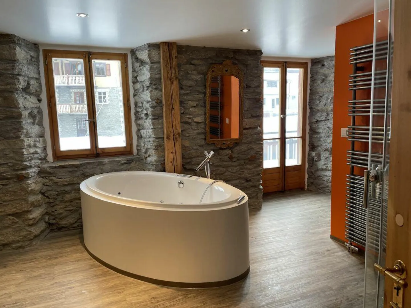 Luxurious maisonette apartment in the center of Saas-Fee. - Photo 1 of 14
