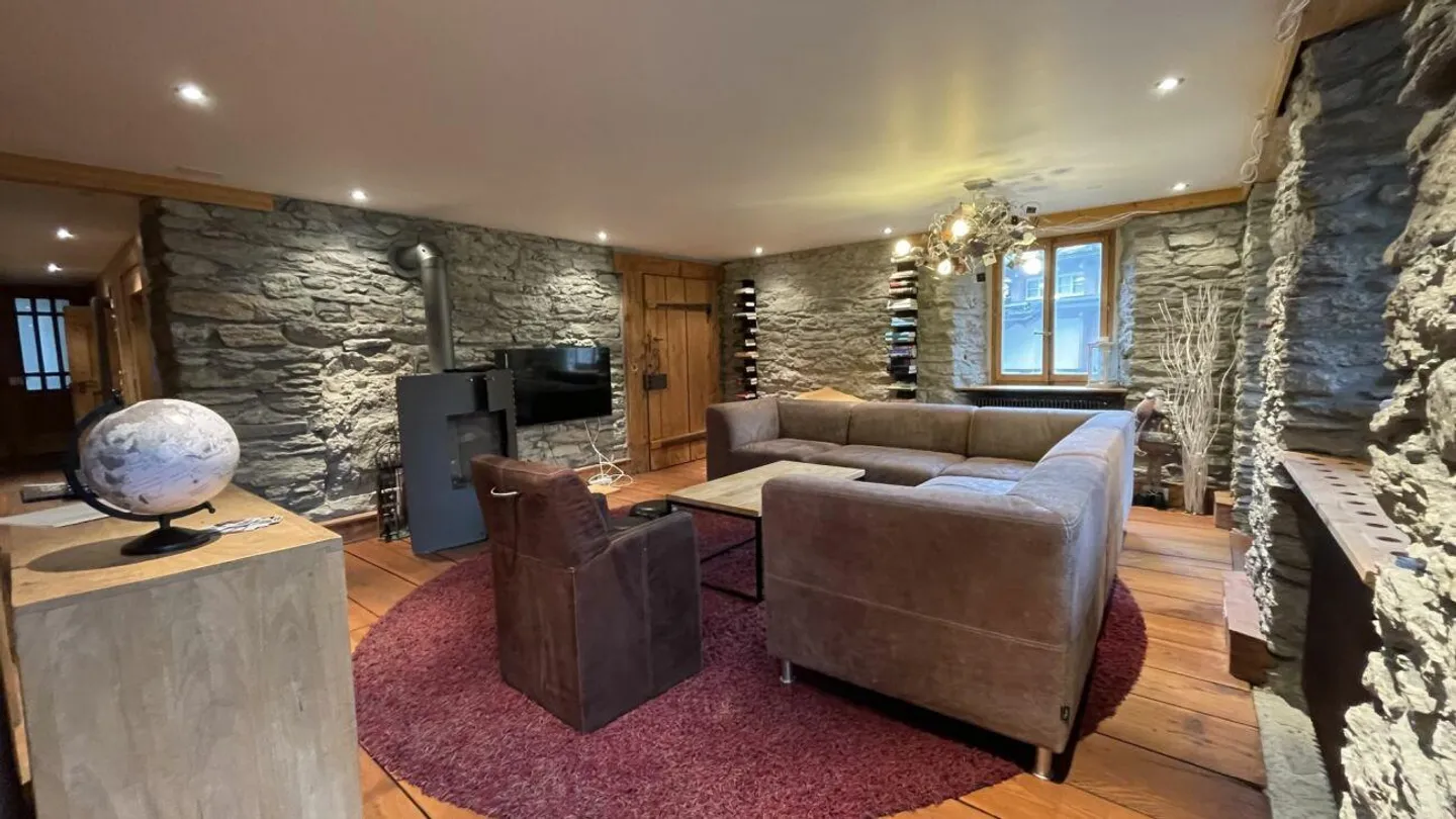 Luxurious maisonette apartment in the center of Saas-Fee. - Photo 2 of 14