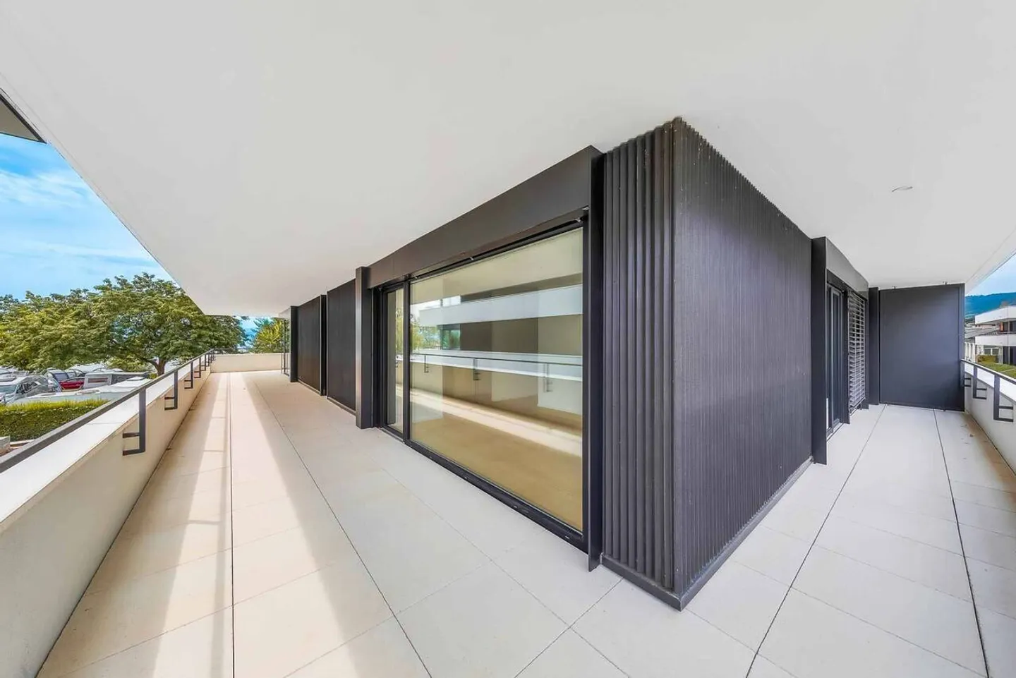 Lussuoso appartamento di 4,5 stanze con balcone coperto di 76m2 - Foto 8 di 13