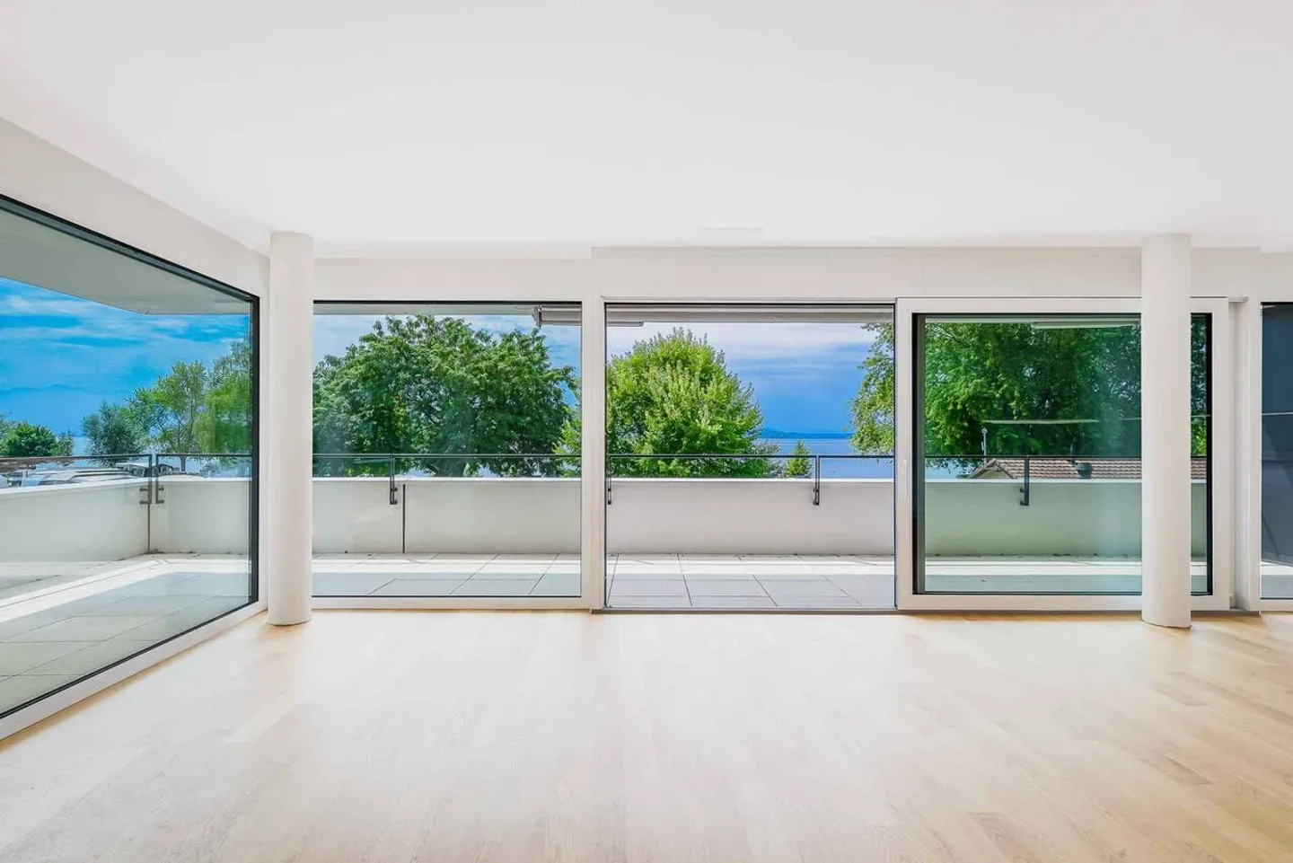 Lussuoso appartamento di 4,5 stanze con balcone coperto di 76m2 - Foto 1 di 13