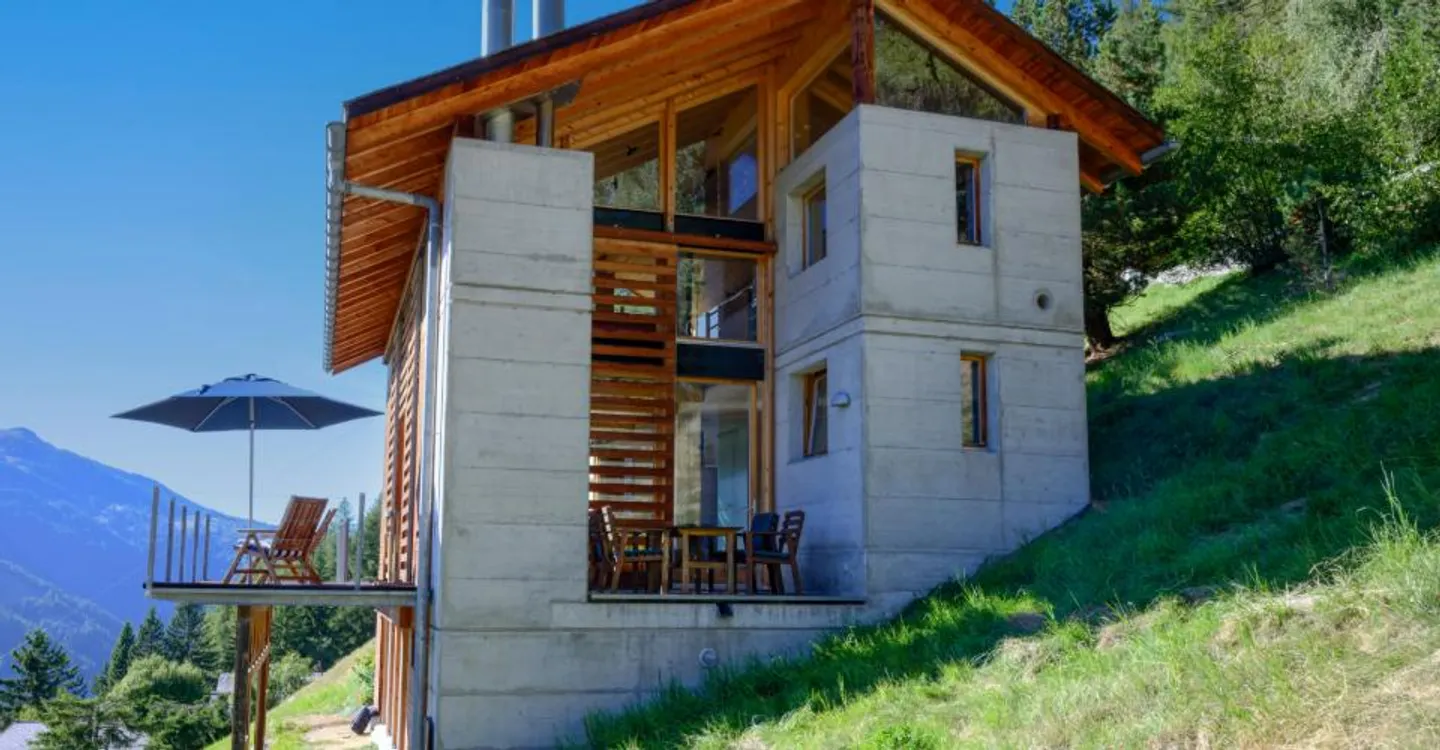 Charmantes außergewöhnliches Chalet mit absolutem Alpenpanorama - Foto 1 von 17