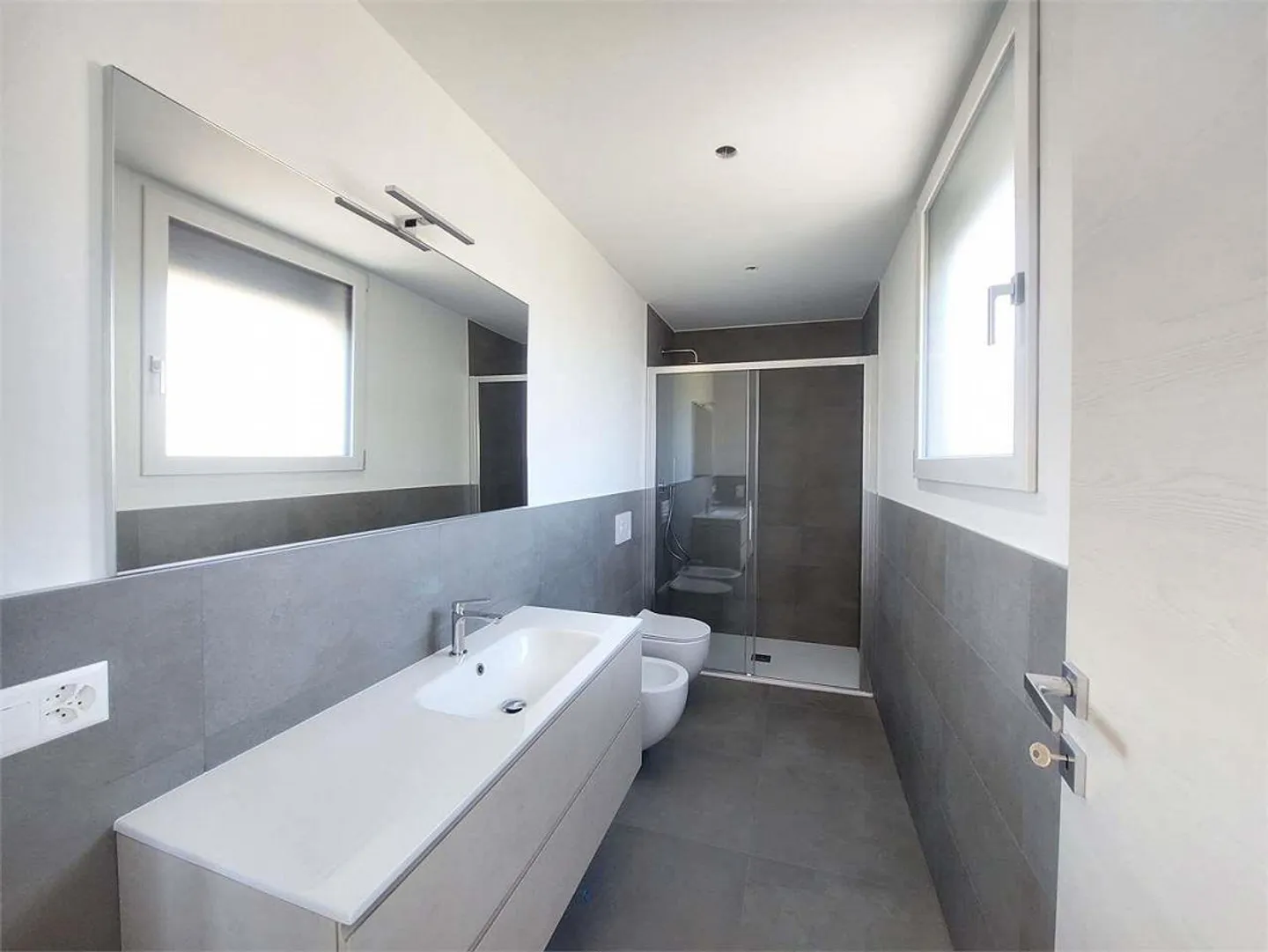 Modern 5.5-room villa in Ligornetto, newly built - Photo 4 of 8