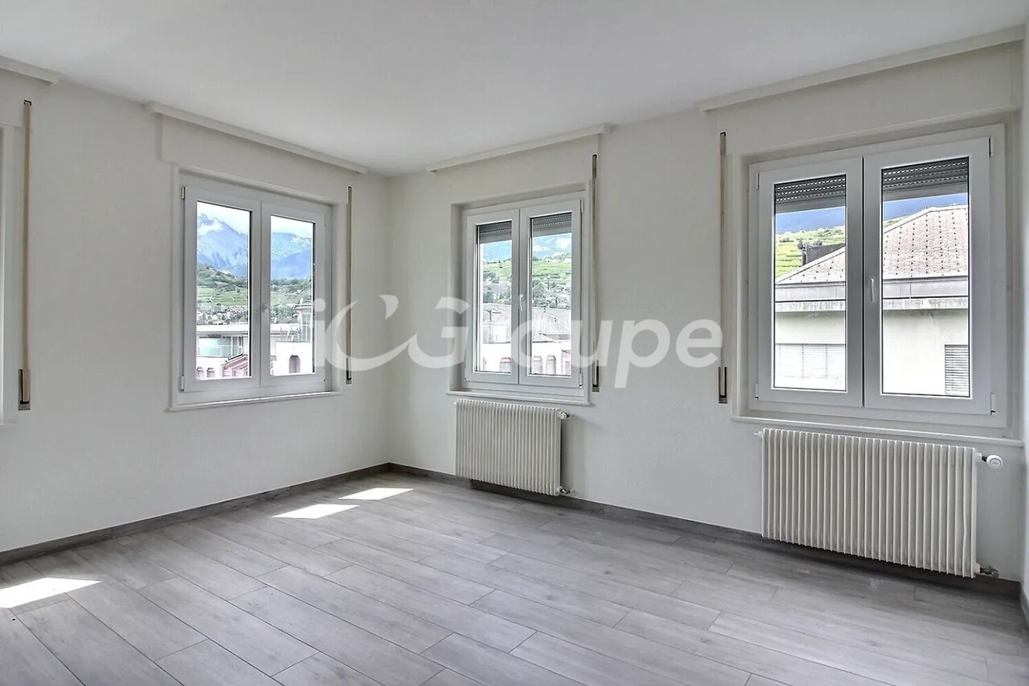 Appartement rénové à Sion - Photo 1 sur 6