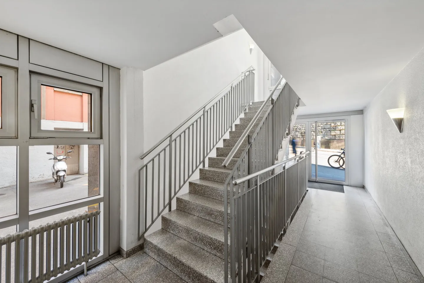 Spazio ufficio in affitto - Foto 2 di 9