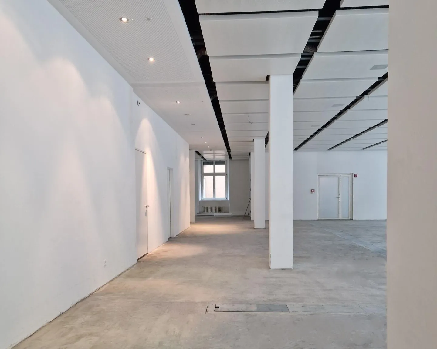 Spazio ufficio in affitto - Foto 7 di 9