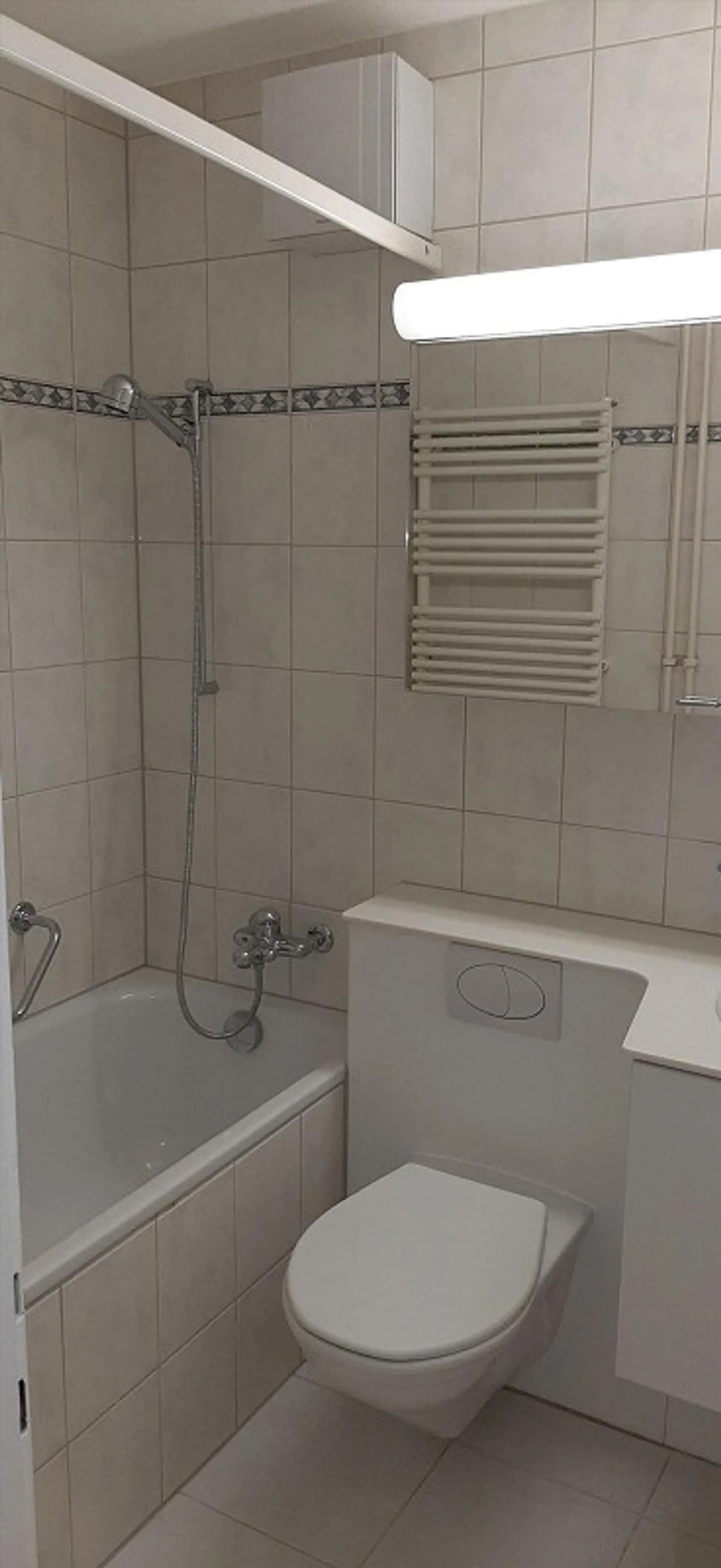 Living in a Quiet Location - RENTING WITHOUT DEPOSIT - Photo 4 of 7