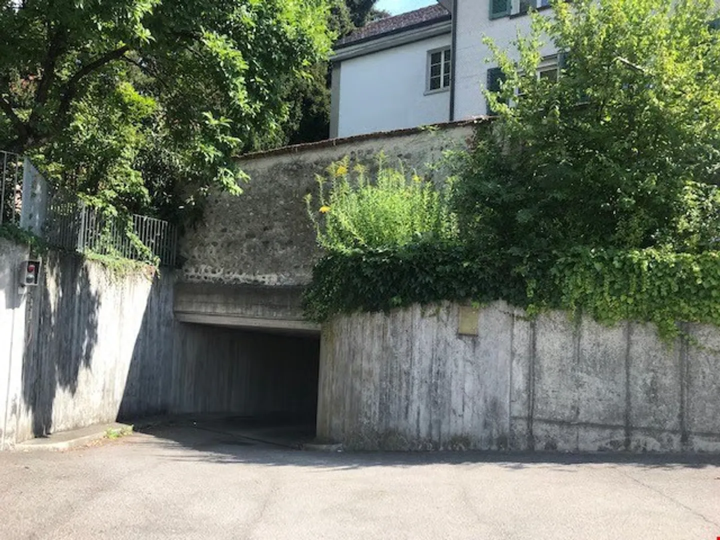 Parking space in the center of Münchenbuchsee for rent - Photo 3 of 6