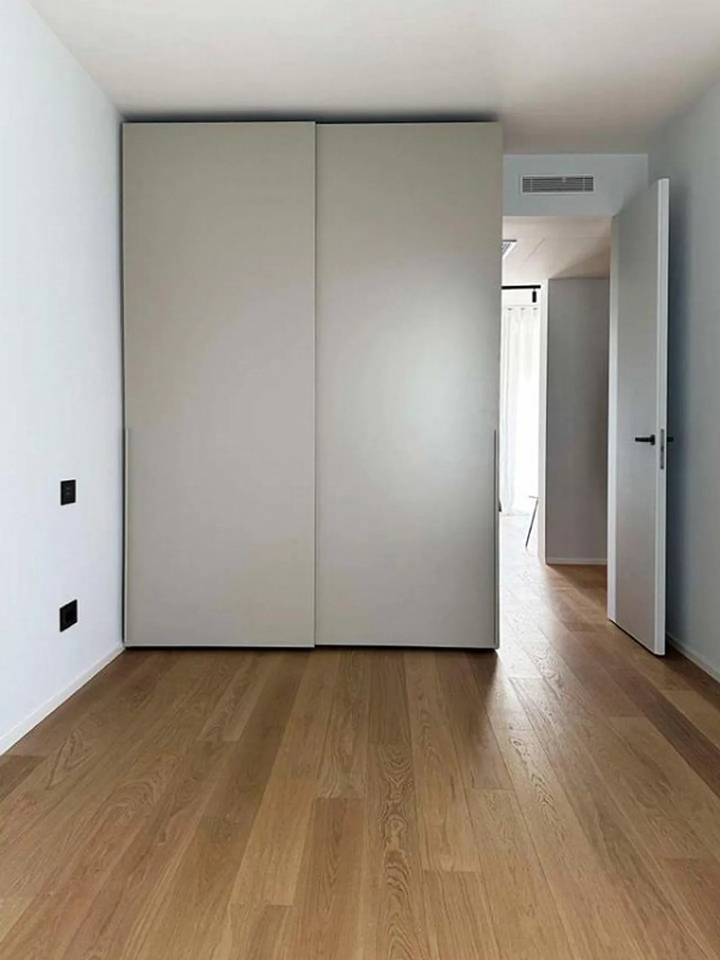 Affittasi Attici nuovissimi completamente ristrutturati ed arredati - Foto 12 di 23