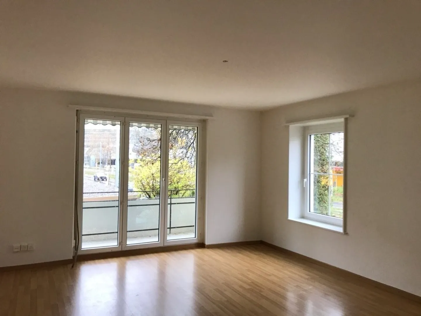 2-room apartment in a central location in Zurich-Altstetten - Photo 1 of 6