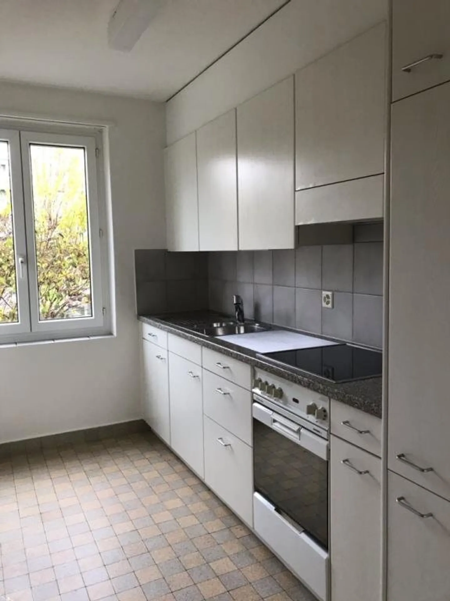 2-room apartment in a central location in Zurich-Altstetten - Photo 4 of 6