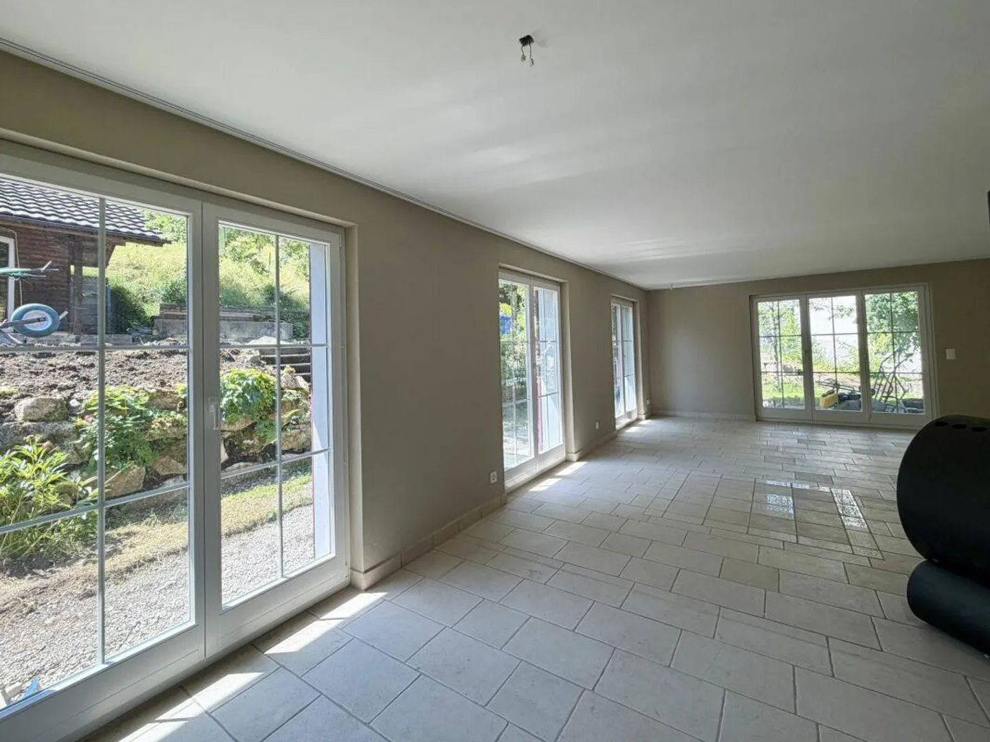 Spacious 6.5-room single-family house with dream garden in Wettingen - Photo 6 of 21