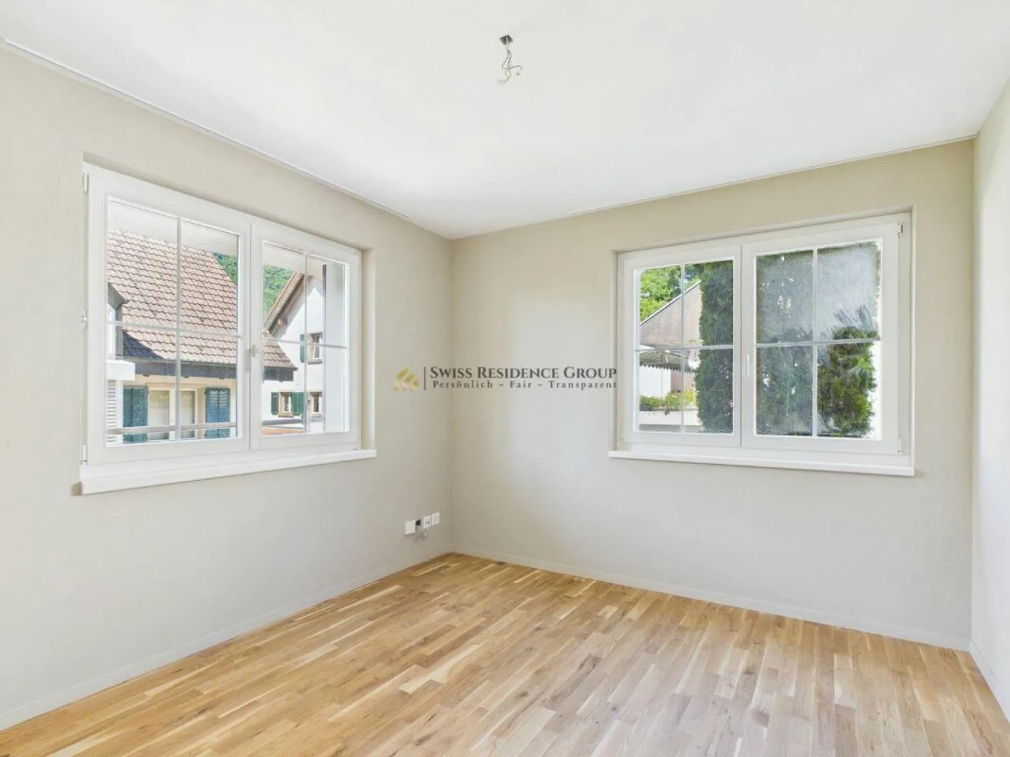 Spacious 6.5-room single-family house with dream garden in Wettingen - Photo 15 of 21