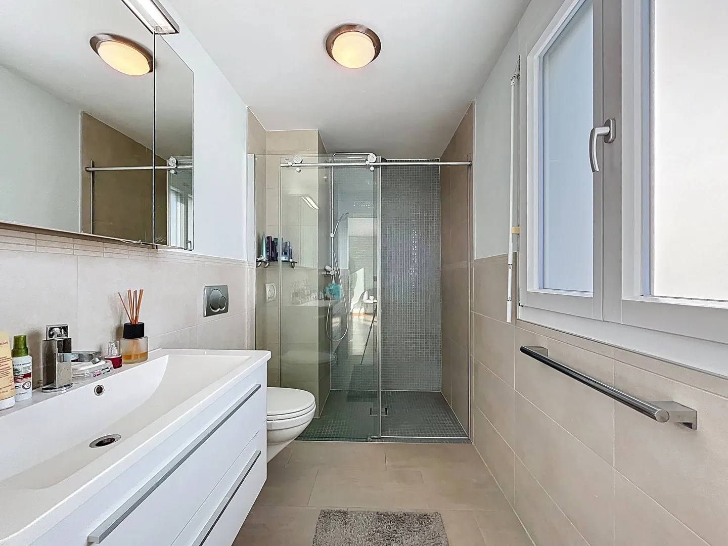 Helle Villa in der Nähe der Internationalen Schule - Foto 7 von 11