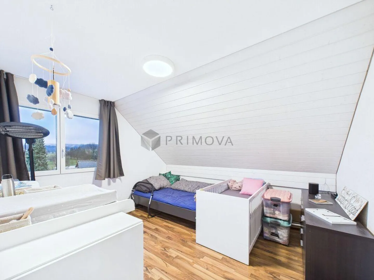 Vivi in una posizione privilegiata con vista sul lago - Foto 6 di 11