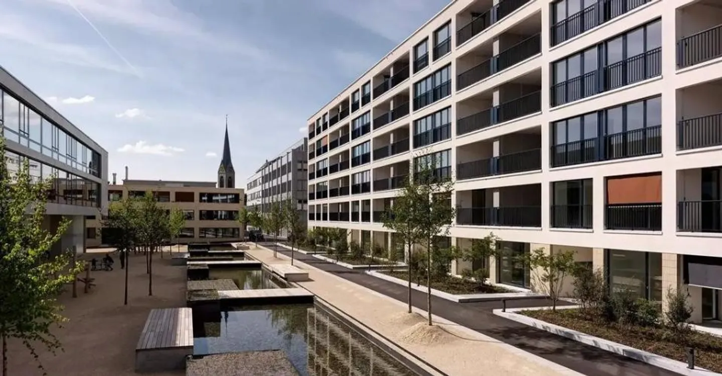 Attractive 2.5 Room Apartment in the Center of Pfäffikon ZH - Photo 1 of 5