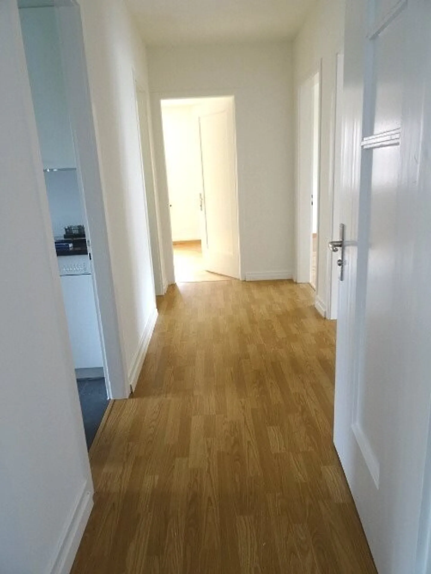 Appartamento 3 locali centrale e moderno al 2° piano (senza ascensore) di 70 m2 - Foto 3 di 6