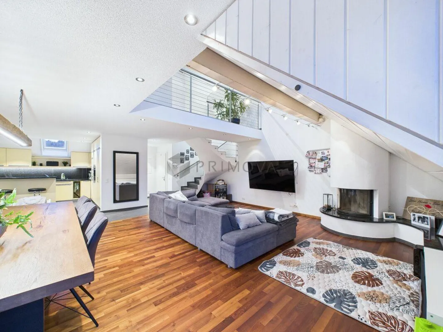 Vivi in una posizione privilegiata con vista sul lago - Foto 3 di 11