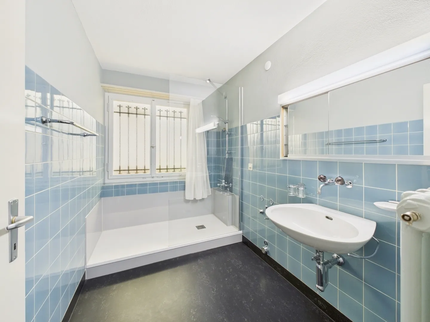 Helles und grosszügiges 4.5-Zimmer Einfamilienhaus in Wartau - Foto 11 von 13