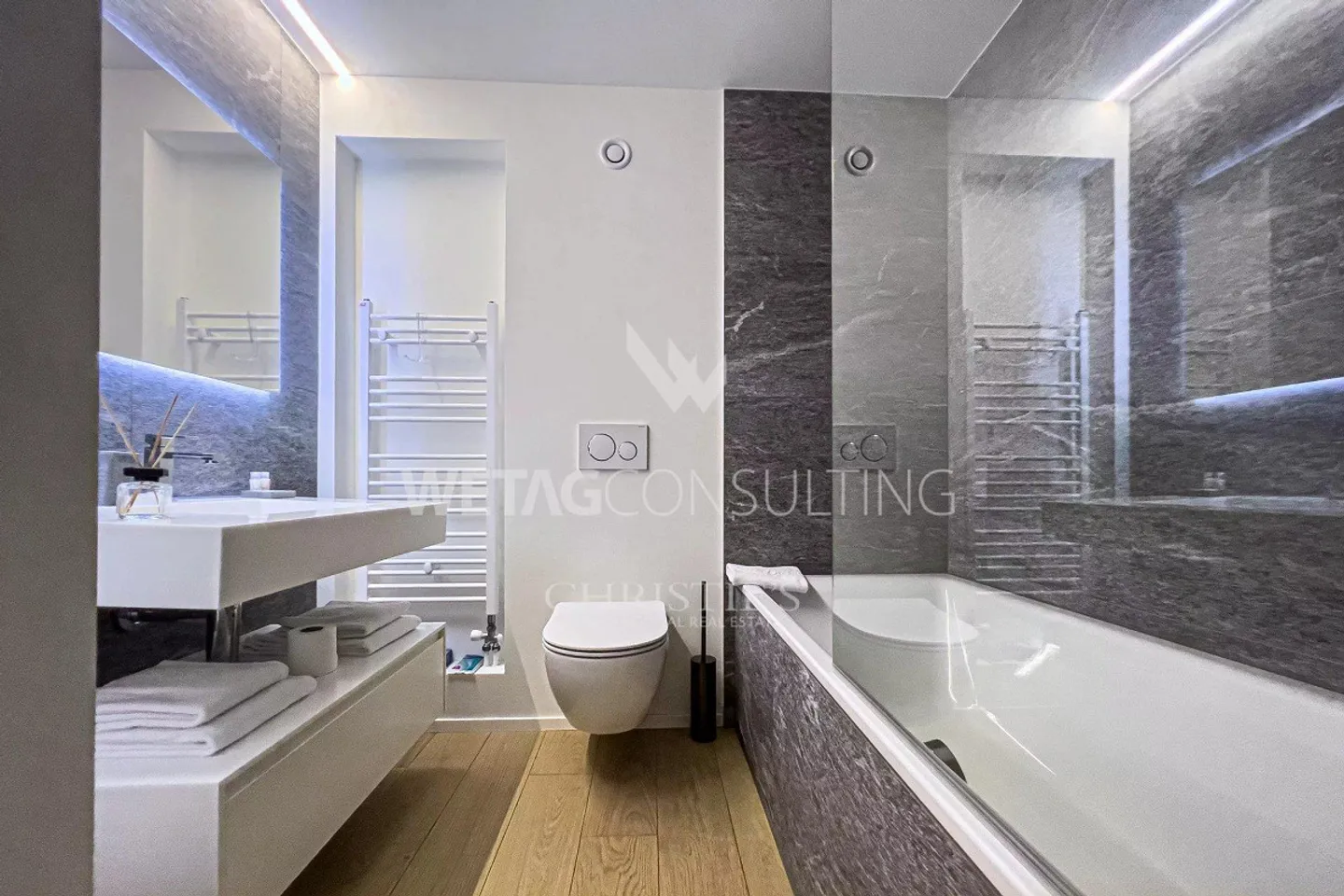 Ascona : appartement moderne, idéal aussi comme résidence secondaire, à quelques pas... - Photo 4 sur 10