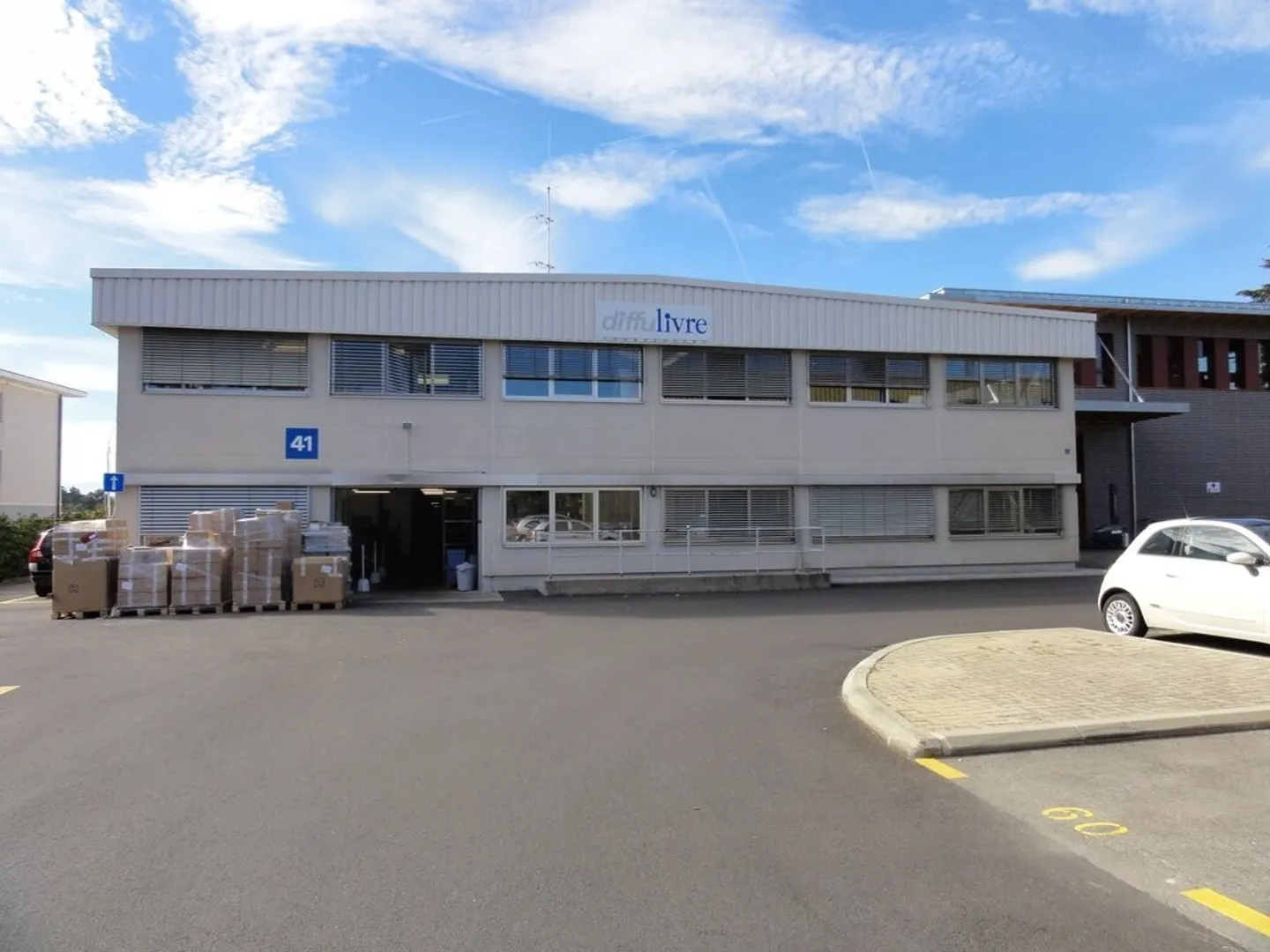 «Platz im Freien» - Foto 1 von 1