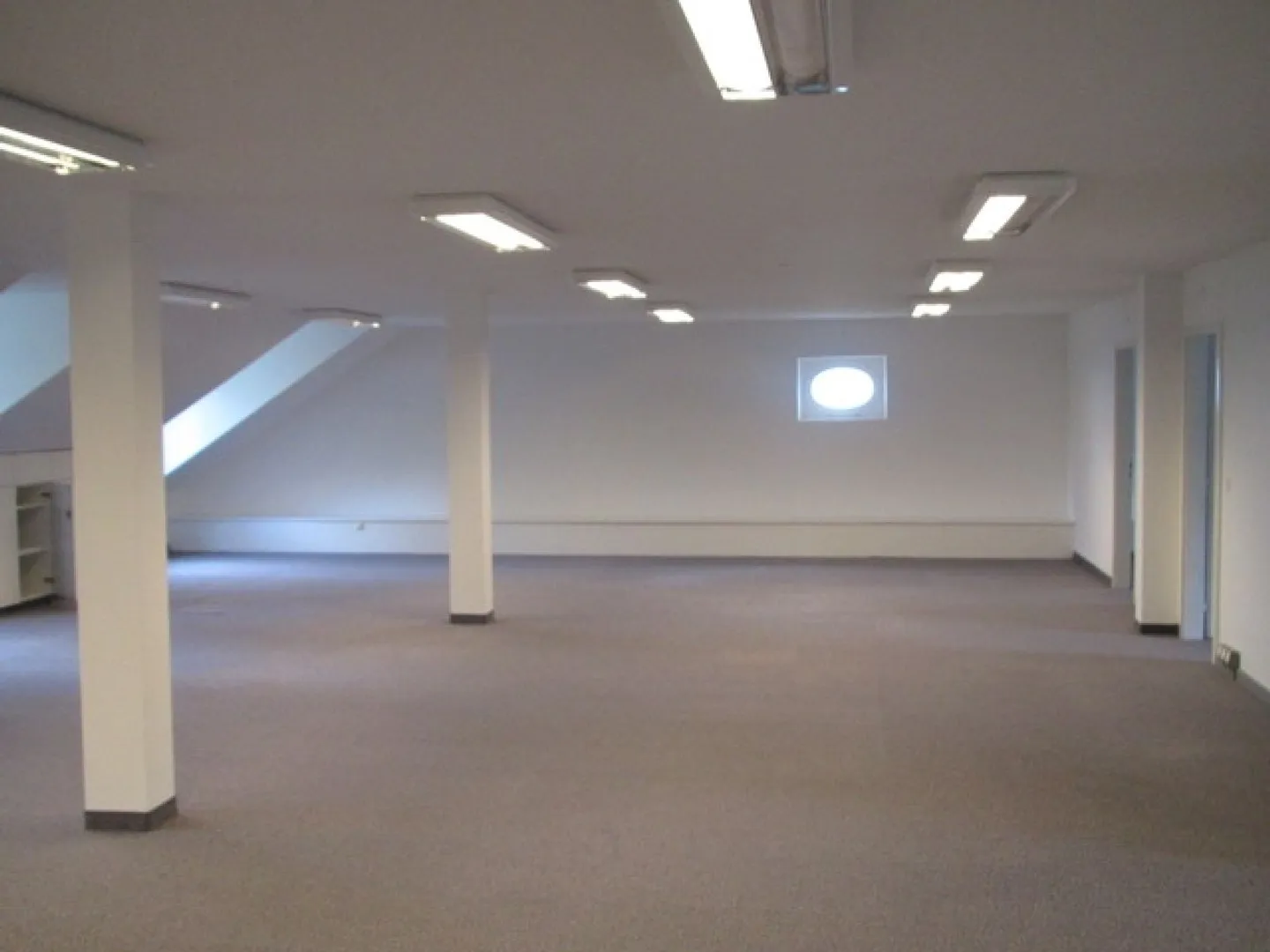 Ufficio di 200m2 - Foto 2 di 6