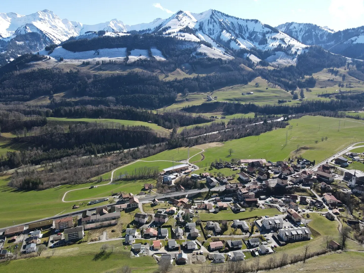 NEIRIVUE | VILLA (C) MIT 6.5 ZIMMERN - Foto 5 von 5
