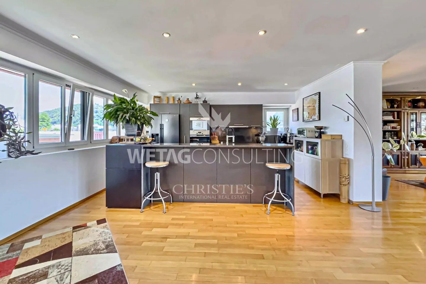 Lugano-Agno: Penthouse Apartment near Lake Lugano for Sale - Photo 4 of 11