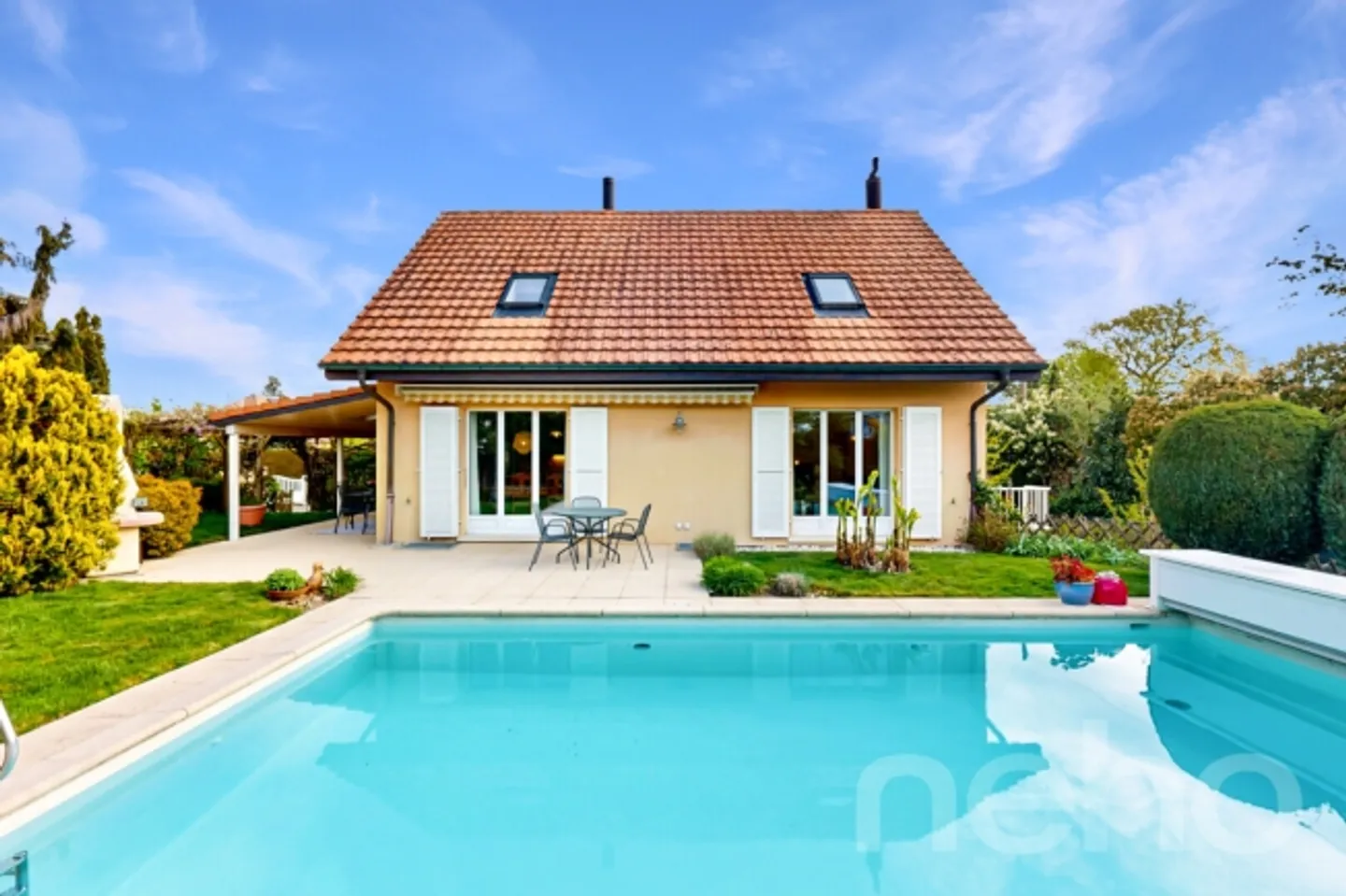 Stunning individual villa with pool and garden without vis-à-vis - Photo 4 of 13